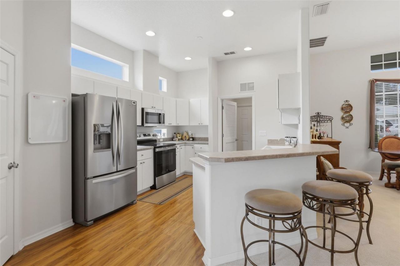 20743 Queen Alexandra Drive, Leesburg, FL 34748 Photo