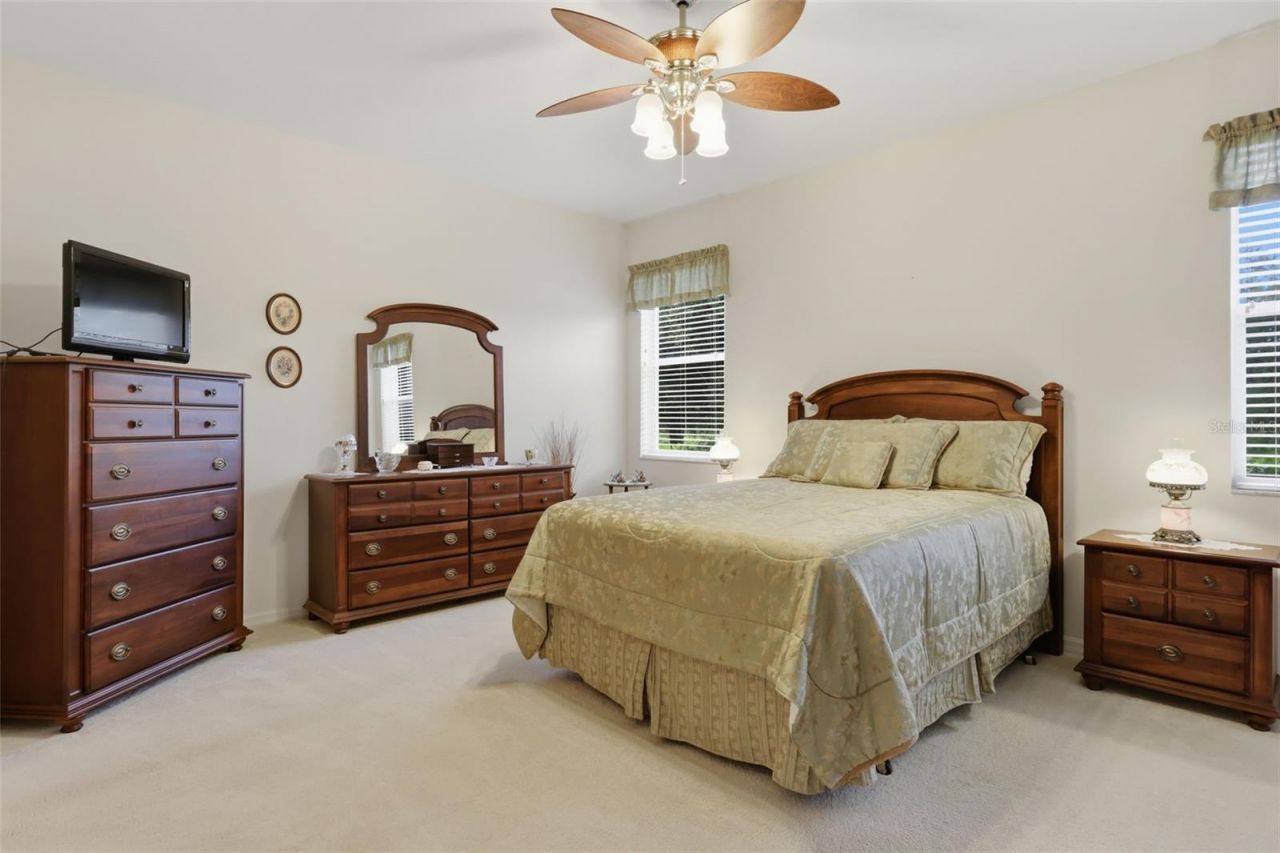 20743 Queen Alexandra Drive, Leesburg, FL 34748 Photo