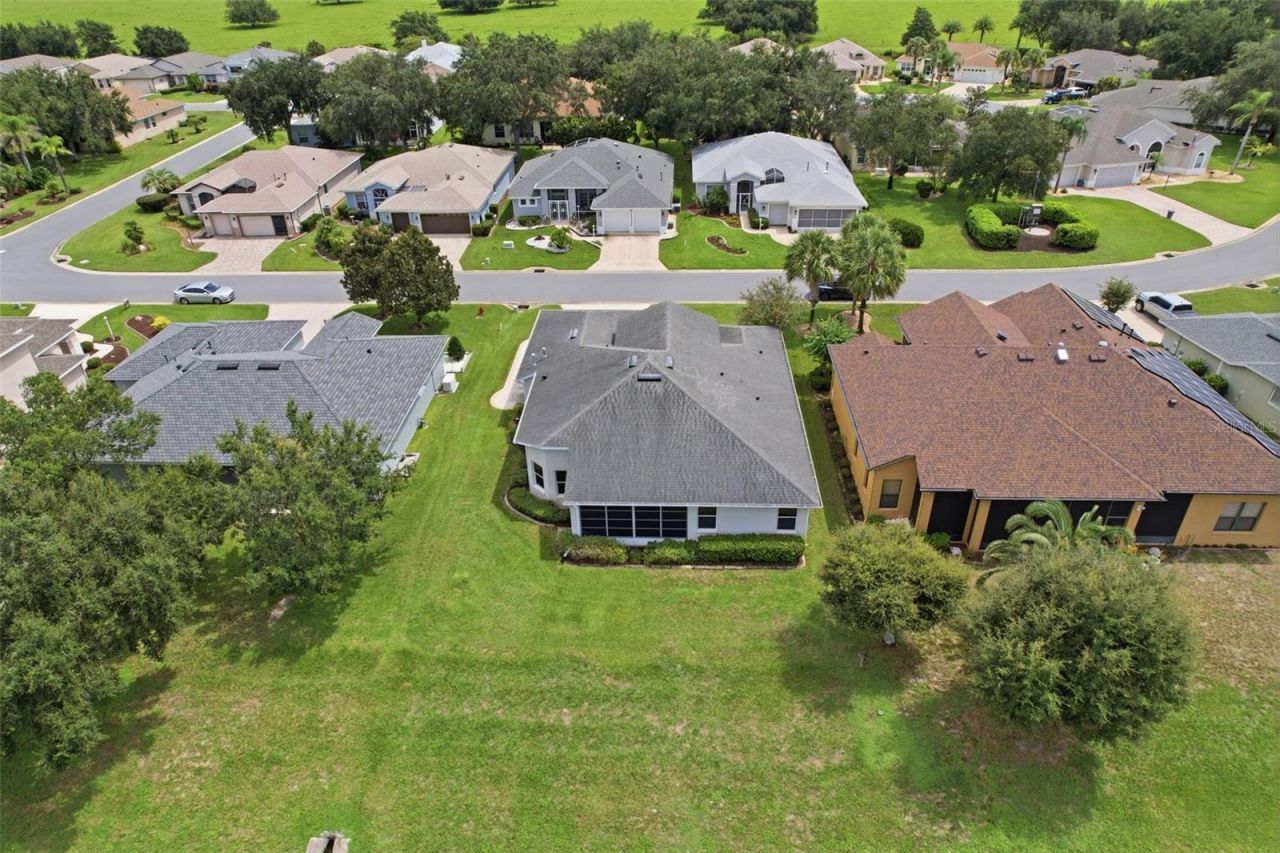 20743 Queen Alexandra Drive, Leesburg, FL 34748 Photo