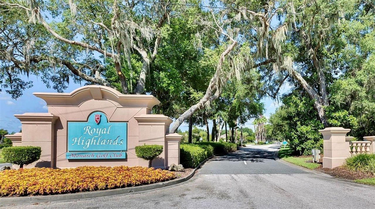 20743 Queen Alexandra Drive, Leesburg, FL 34748 Photo