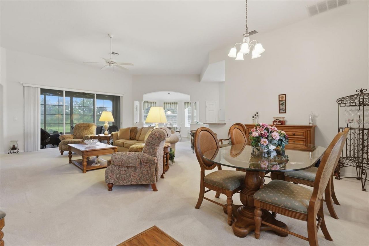 20743 Queen Alexandra Drive, Leesburg, FL 34748 Photo