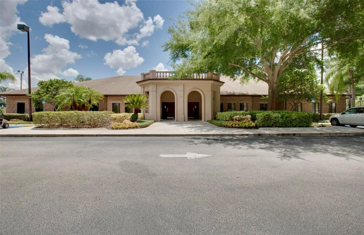 20743 Queen Alexandra Drive, Leesburg, FL 34748 Photo