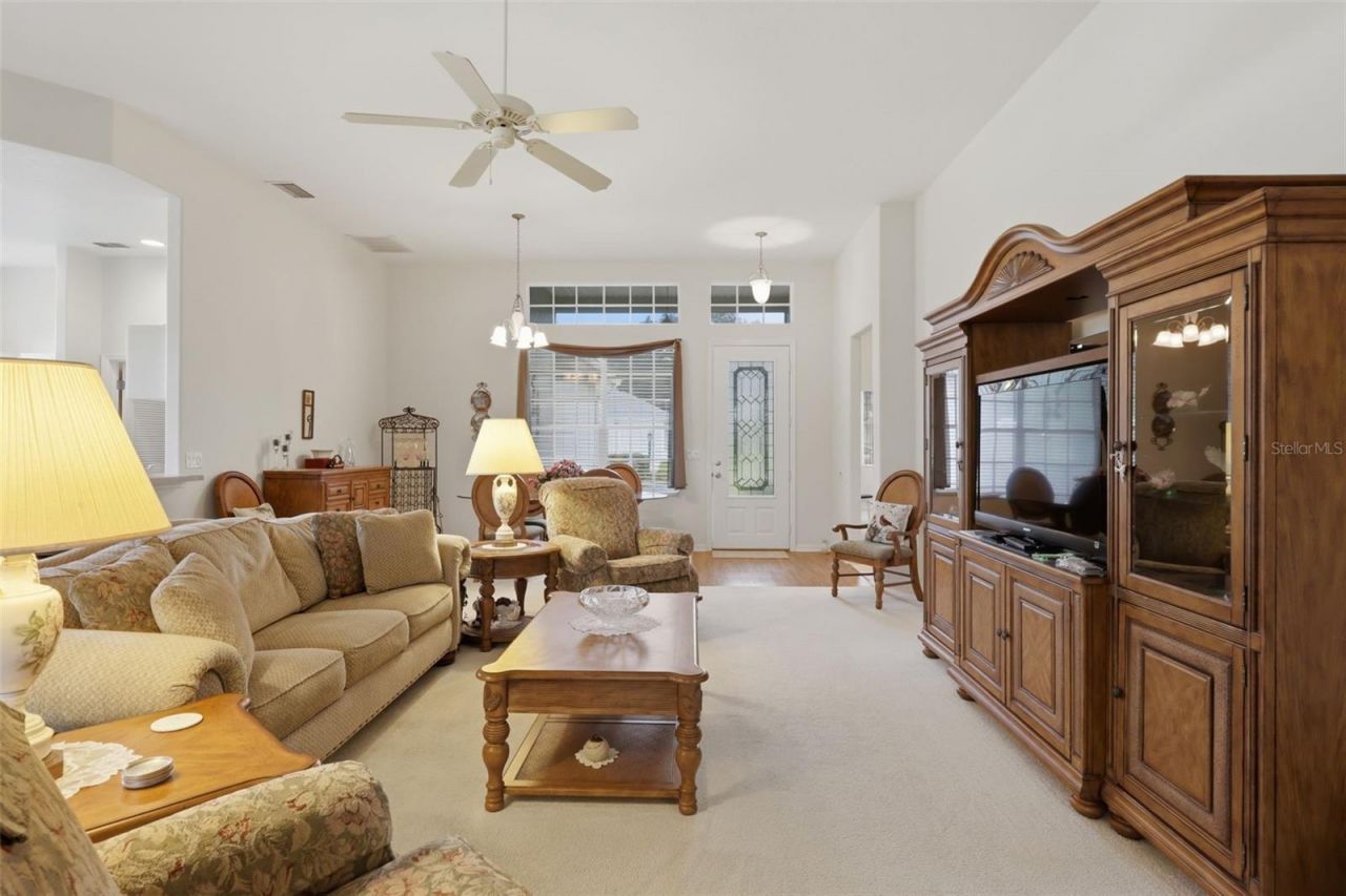 20743 Queen Alexandra Drive, Leesburg, FL 34748 Photo