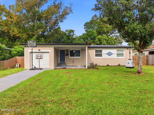 2704 DEVONWOOD Road, Jacksonville, FL 32211