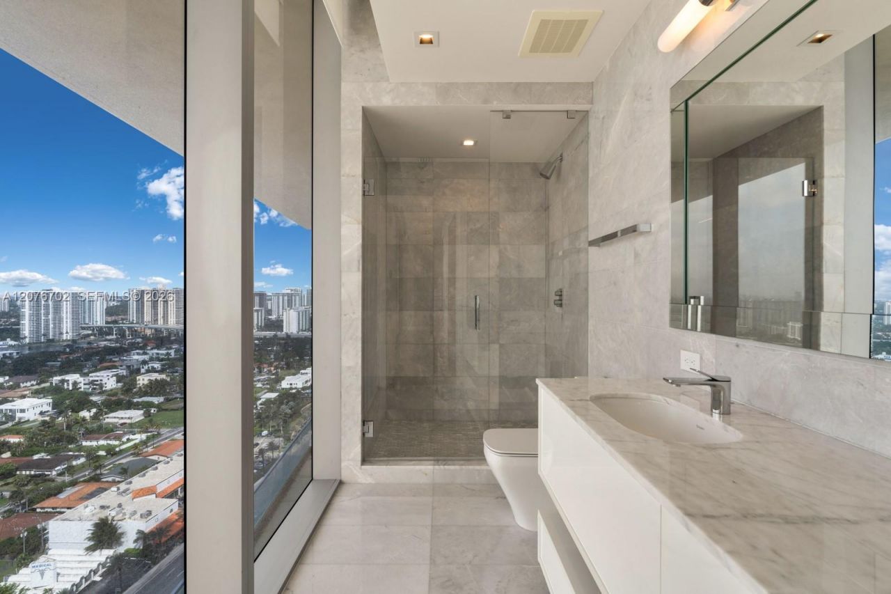 18501 Collins Ave , Unit 2301, Sunny Isles Beach, FL 33160 Photo