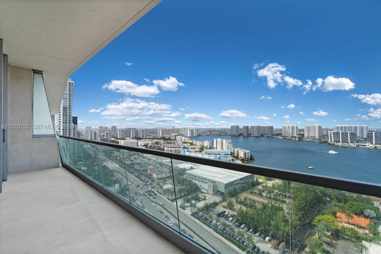 18501 Collins Ave , Unit 2301, Sunny Isles Beach, FL 33160 Photo