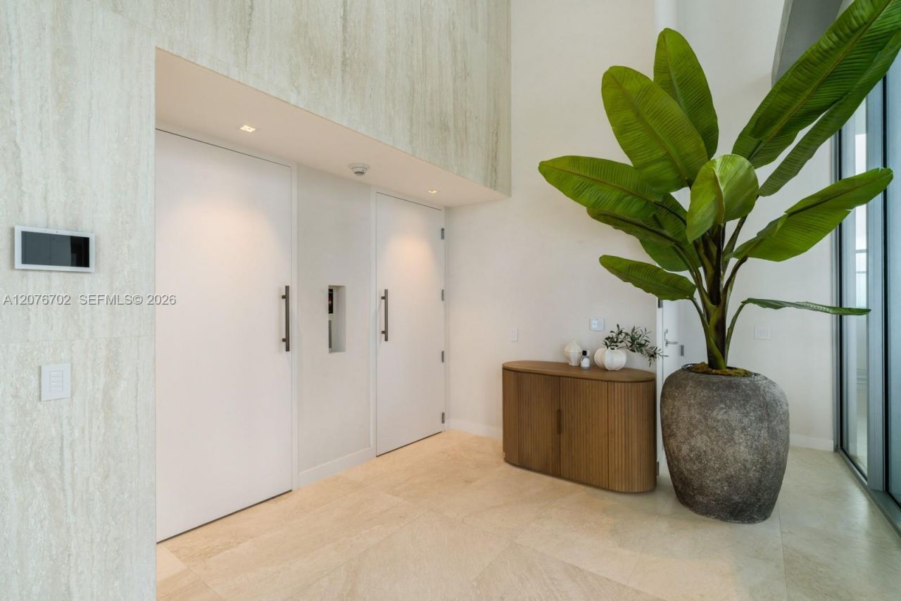 18501 Collins Ave , Unit 2301, Sunny Isles Beach, FL 33160 Photo