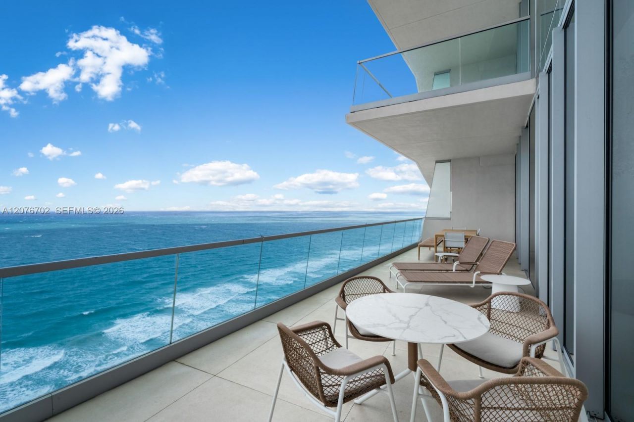 18501 Collins Ave , Unit 2301, Sunny Isles Beach, FL 33160 Photo