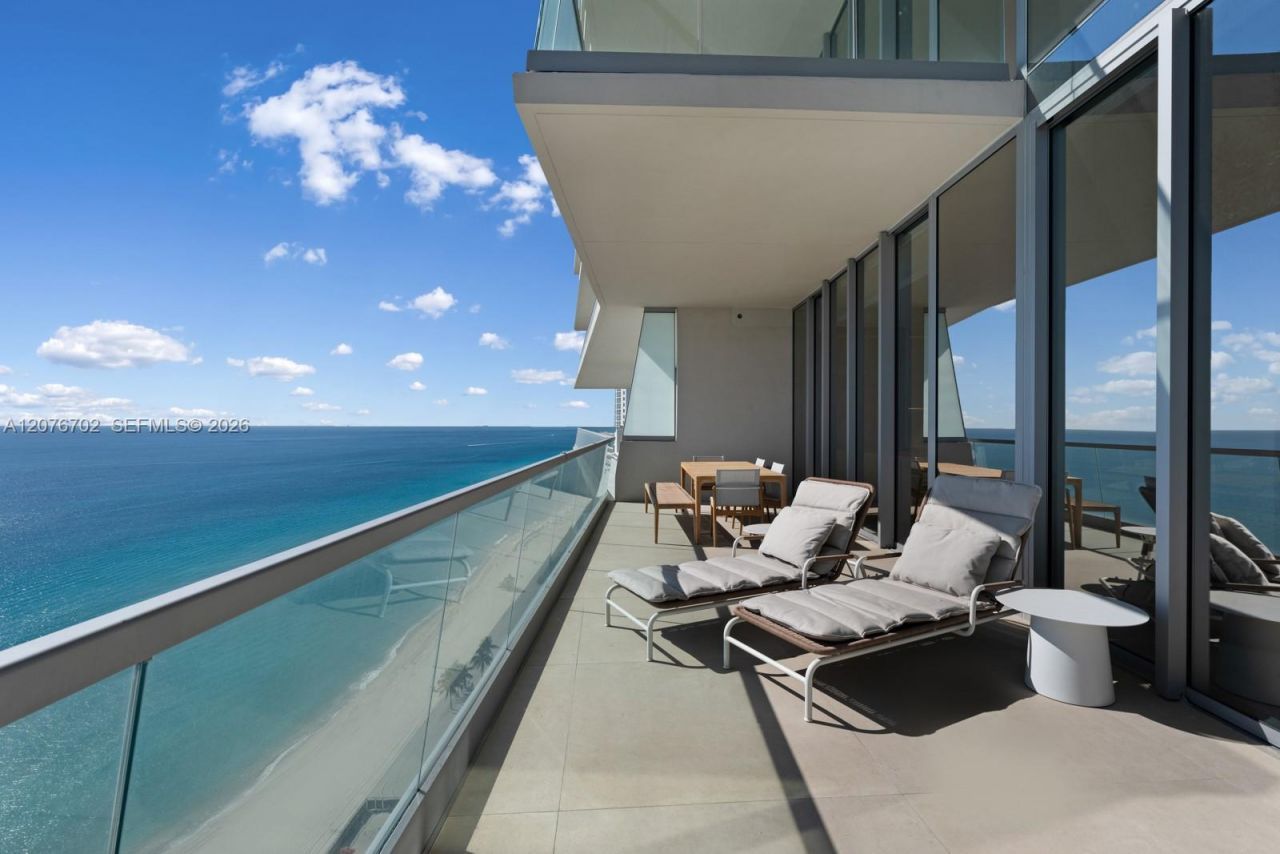 18501 Collins Ave , Unit 2301, Sunny Isles Beach, FL 33160 Photo