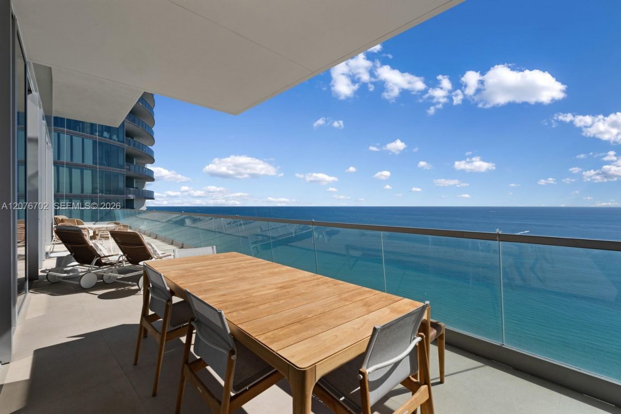 18501 Collins Ave , Unit 2301, Sunny Isles Beach, FL 33160 Photo