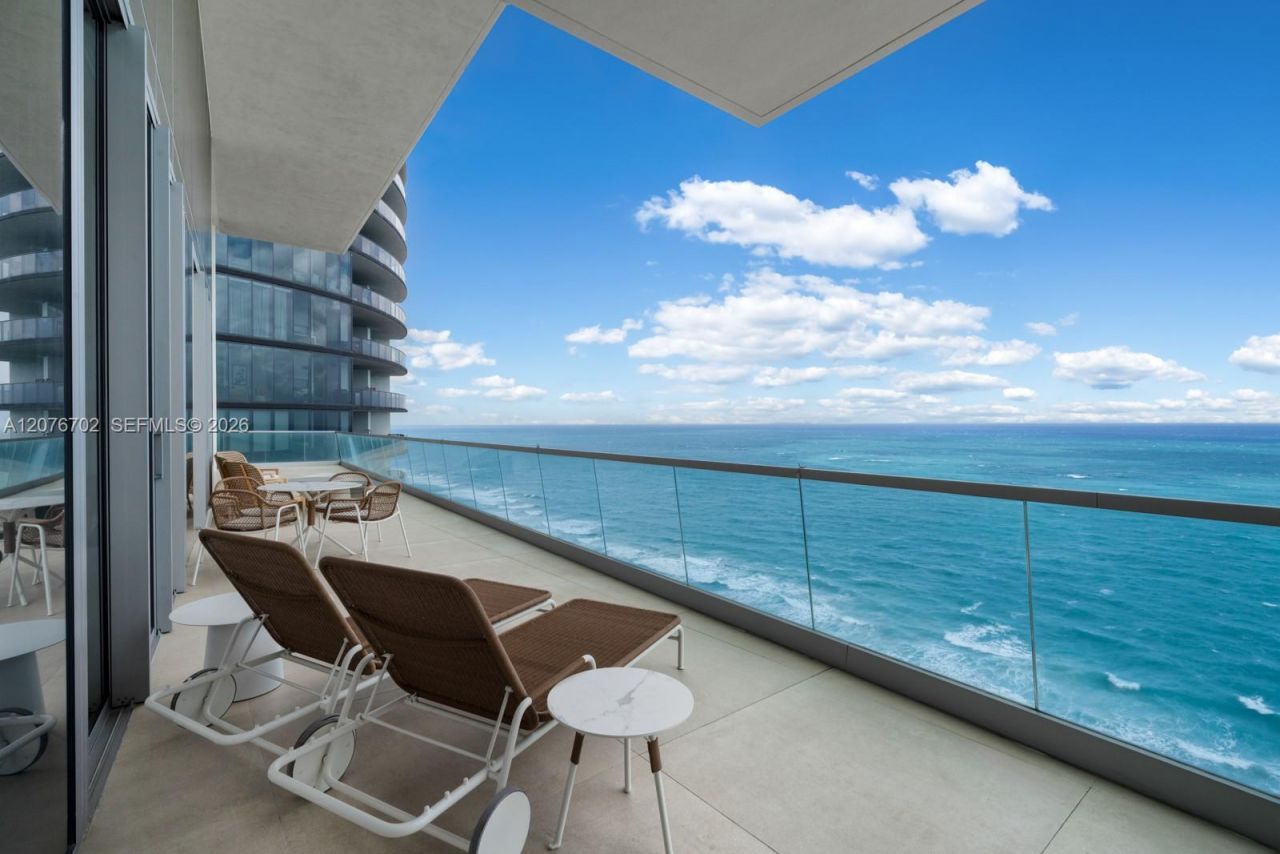 18501 Collins Ave , Unit 2301, Sunny Isles Beach, FL 33160 Photo