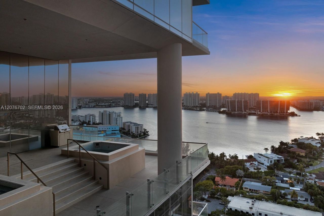 18501 Collins Ave , Unit 2301, Sunny Isles Beach, FL 33160 Photo