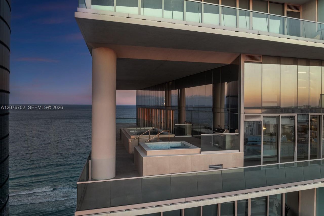 18501 Collins Ave , Unit 2301, Sunny Isles Beach, FL 33160 Photo