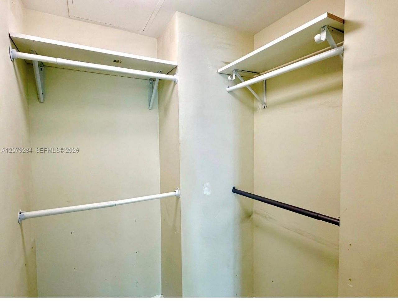 60 SW 13th St, Unit 1808, Miami, FL 33130 Photo