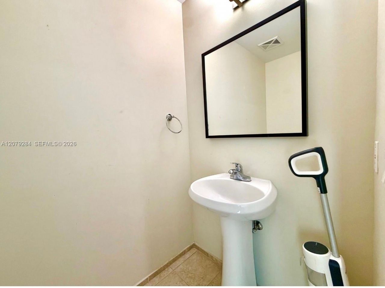 60 SW 13th St, Unit 1808, Miami, FL 33130 Photo