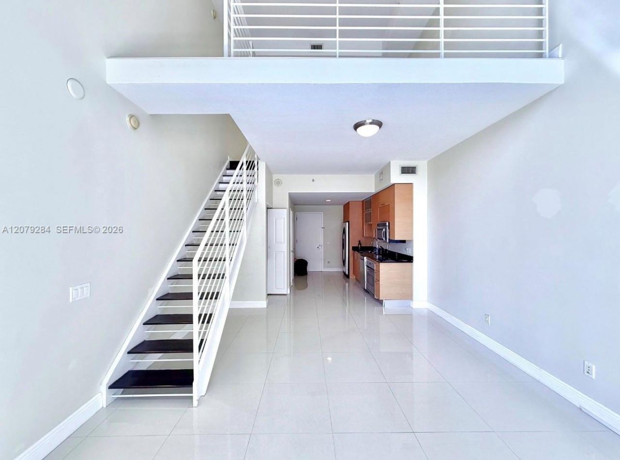 60 SW 13th St, Unit 1808, Miami, FL 33130 Photo