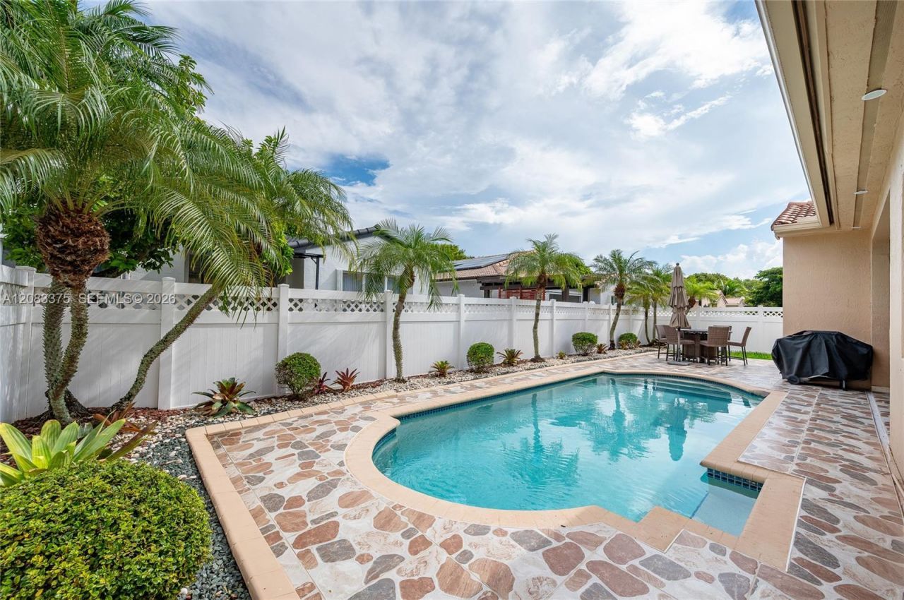 13149 SW 24th St, Miramar, FL 33027 Photo