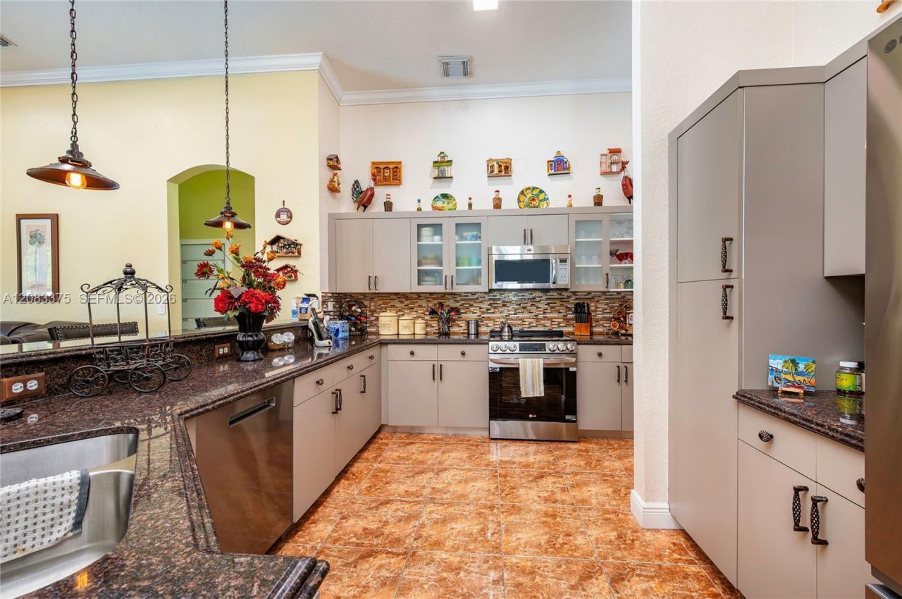 13149 SW 24th St, Miramar, FL 33027 Photo