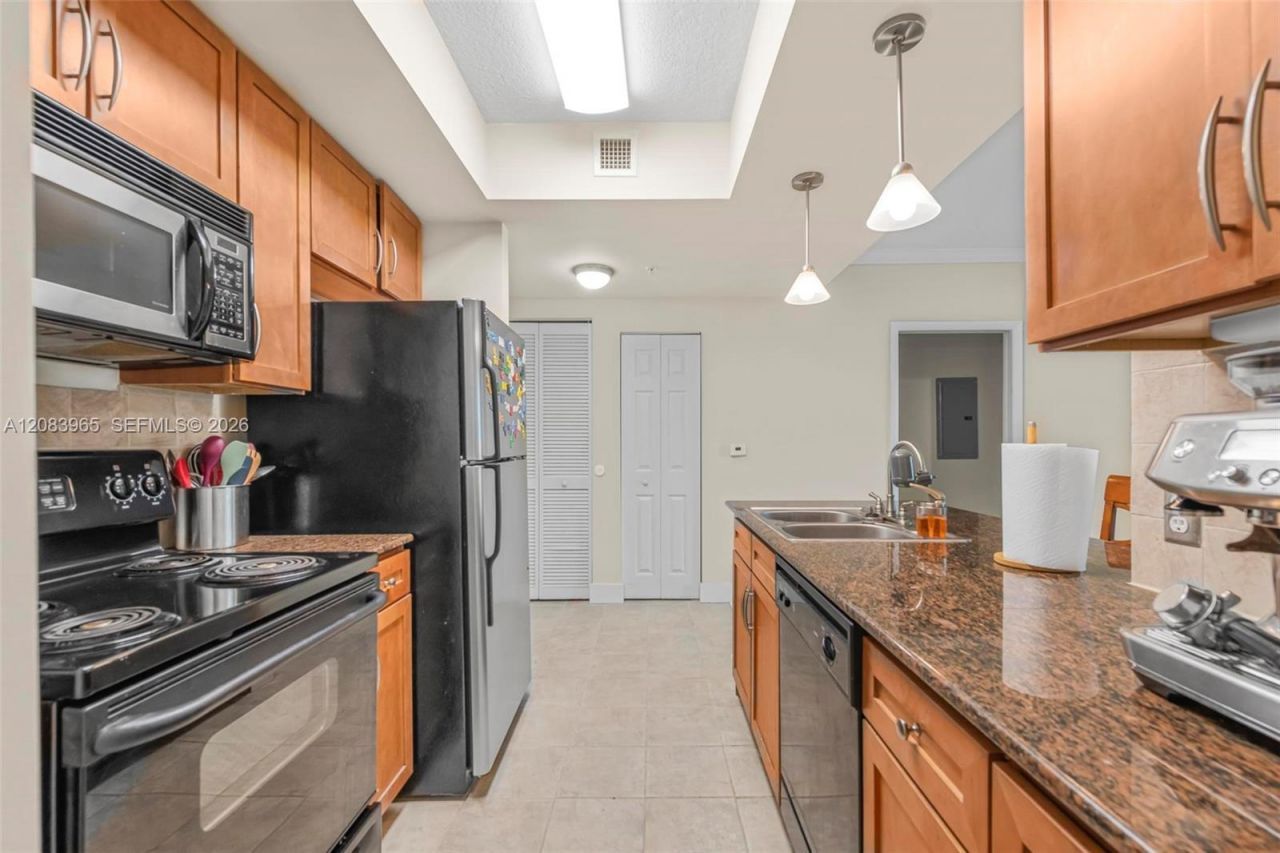2000 N Bayshore Dr, Unit 408, Miami, FL 33137 Photo