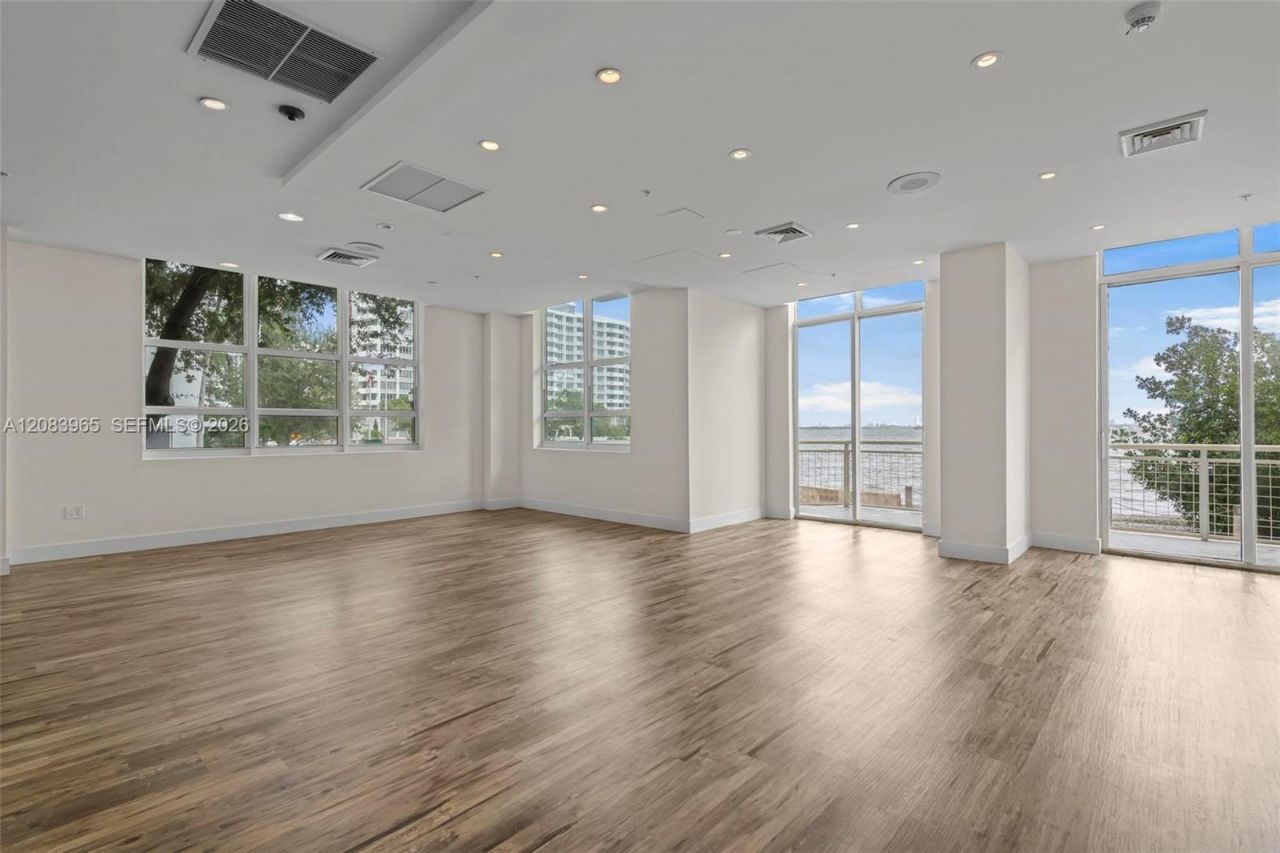 2000 N Bayshore Dr, Unit 408, Miami, FL 33137 Photo