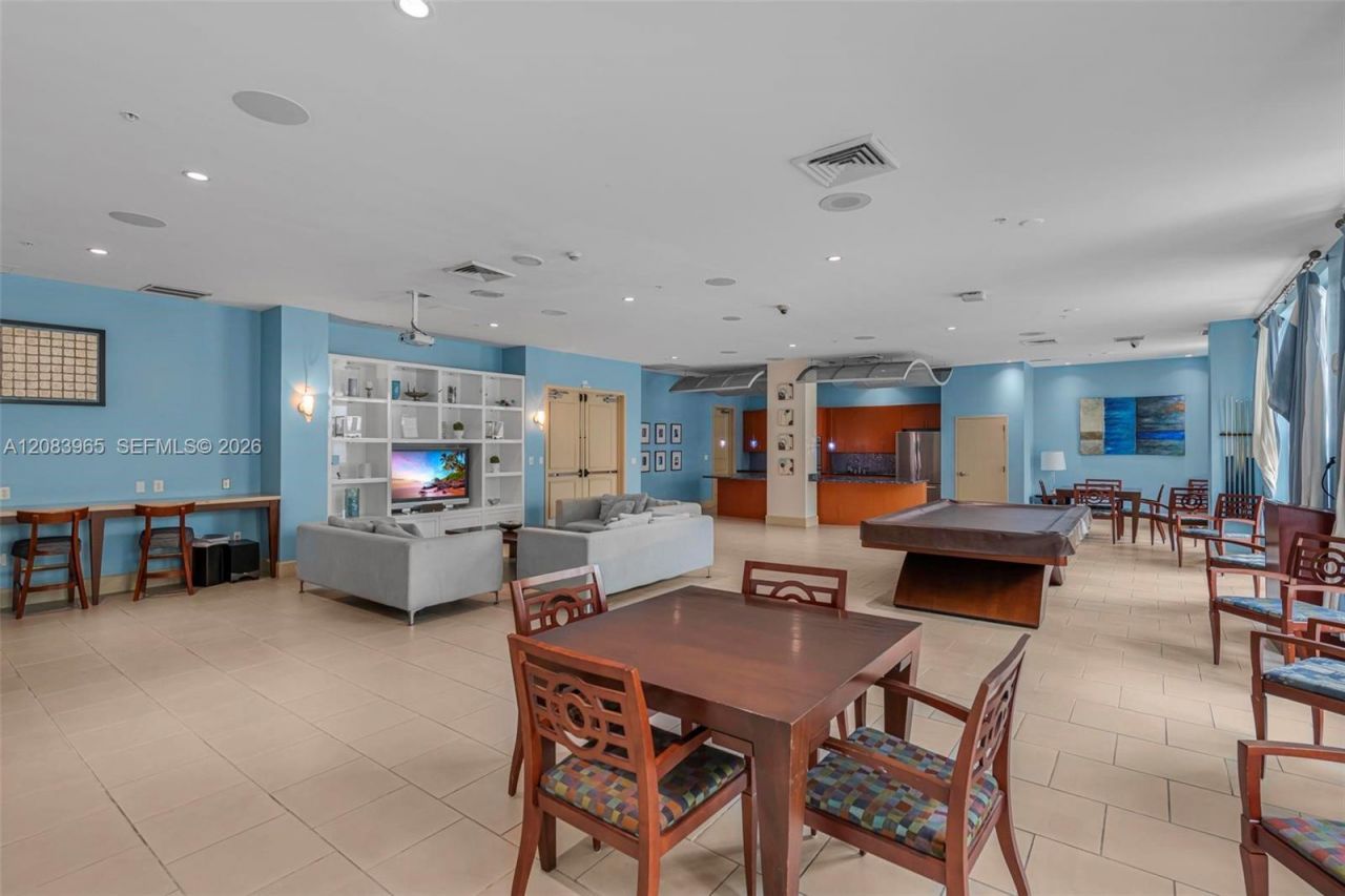 2000 N Bayshore Dr, Unit 408, Miami, FL 33137 Photo