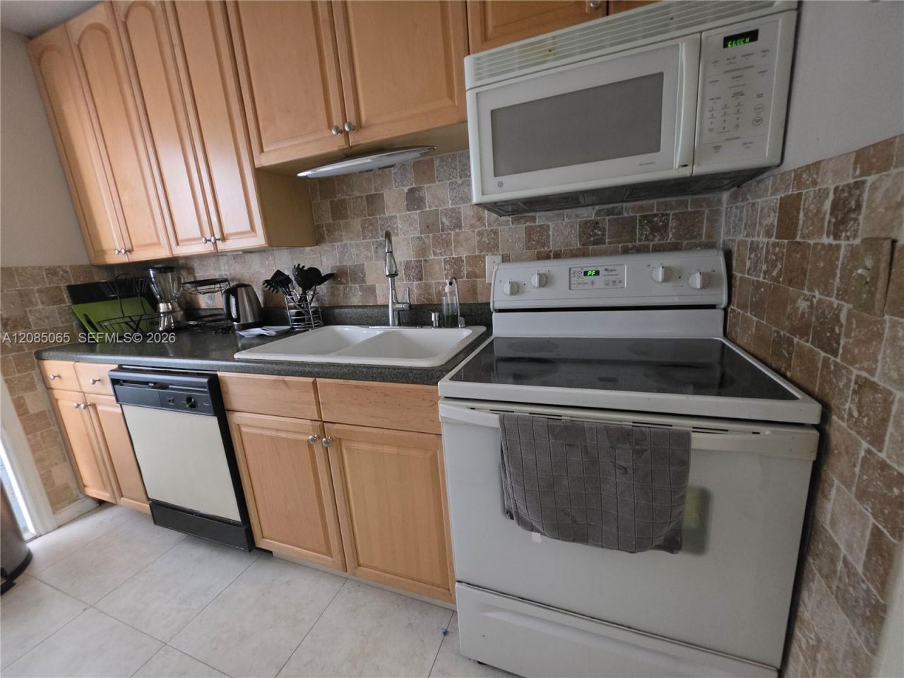 1431 S 14th Ave, Unit 119, Hollywood, FL 33020 Photo