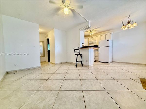 22 SE 3rd Ter , Unit 7, Dania Beach, FL 33004