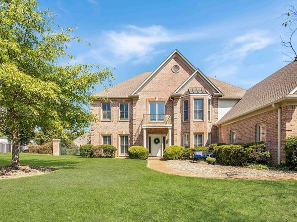 1822 HARTWELL MNR N, Collierville, TN 38017