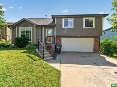 14623 Larimore Avenue, Omaha, NE 68116