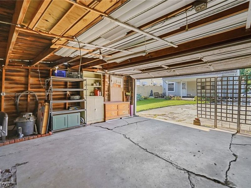 13420 Bennington Avenue, Cleveland, OH 44135 Photo 29