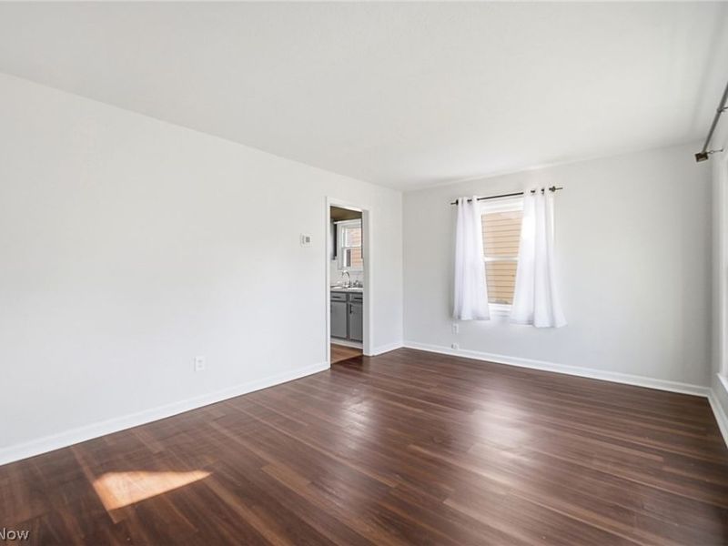 13420 Bennington Avenue, Cleveland, OH 44135 Photo 6