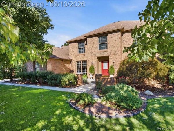 3569 Wedgewood Drive, Rochester Hills, Mi 48306