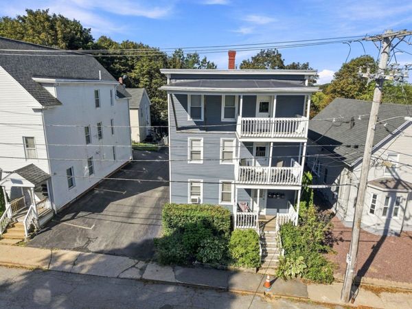 17 Regan St, Gardner, MA 01440