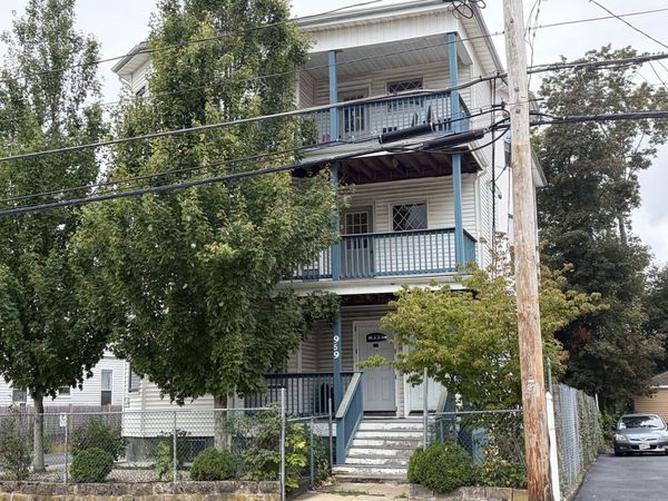 957 Warren Avenue, Brockton, MA 02301