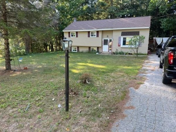 18 Elliott Avenue , Buxton, ME 04093