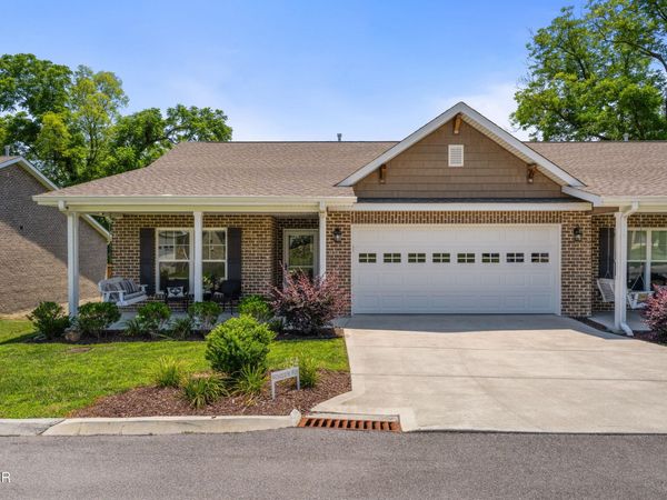 154 Mayapple Way , Sevierville, TN 37862
