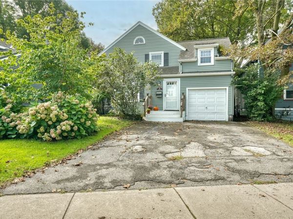 989 Atlantic Avenue, Rochester, NY 14609