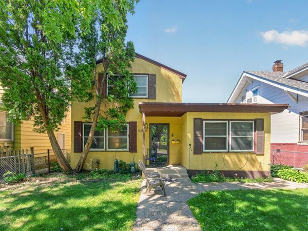 813 Minnehaha Avenue W, Saint Paul, MN 55104