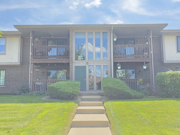 801 Brook Drive , Unit 3, Streamwood, IL 60107