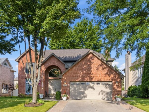9254 Nagle Avenue, Morton Grove, IL 60053