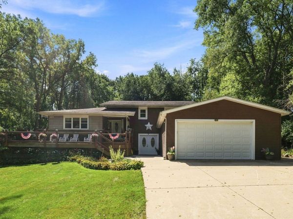 11 SANDPIPER Drive , Blue Grass, IA 52726