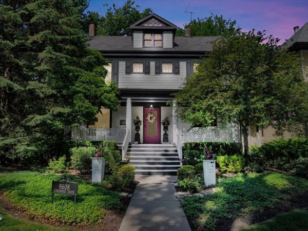 9608 S Longwood Drive , Chicago, IL 60643