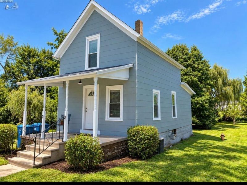 625 Bush Place, Fremont, OH 43420 Photo 1