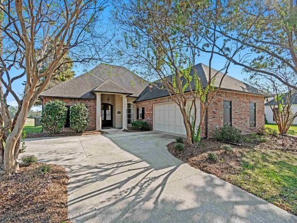 2990 Muirfield Dr, Zachary, LA 70791