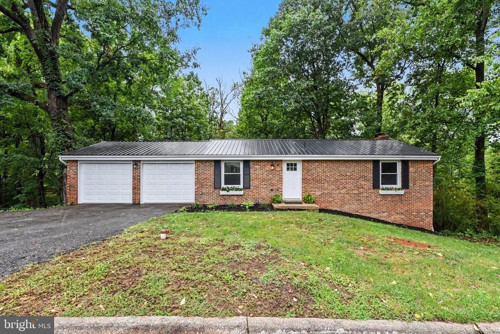 73 SHARON , ENOLA, PA 17025