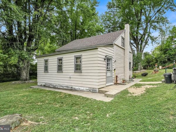 1325 MOSELEM SPRINGS ROAD , HAMBURG, PA 19526
