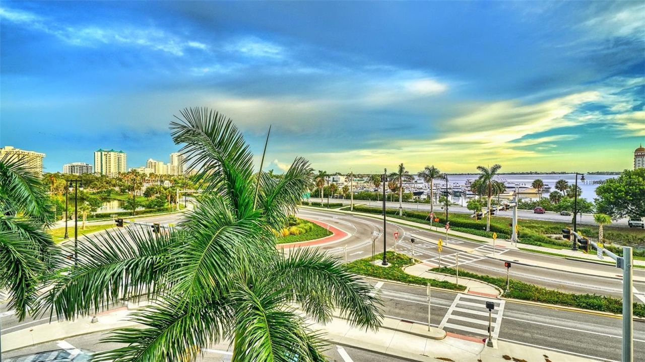 1155 N Gulfstream Avenue, Unit 308, Sarasota, FL 34236 Photo