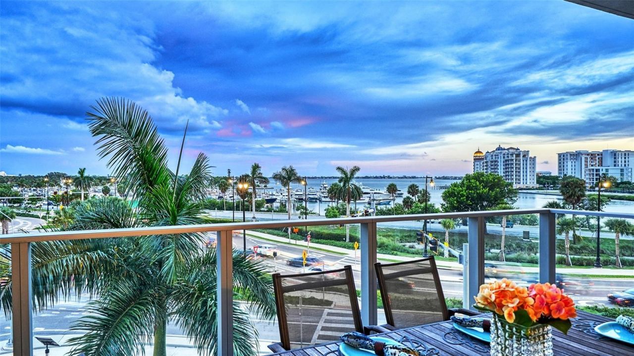 1155 N Gulfstream Avenue, Unit 308, Sarasota, FL 34236 Photo