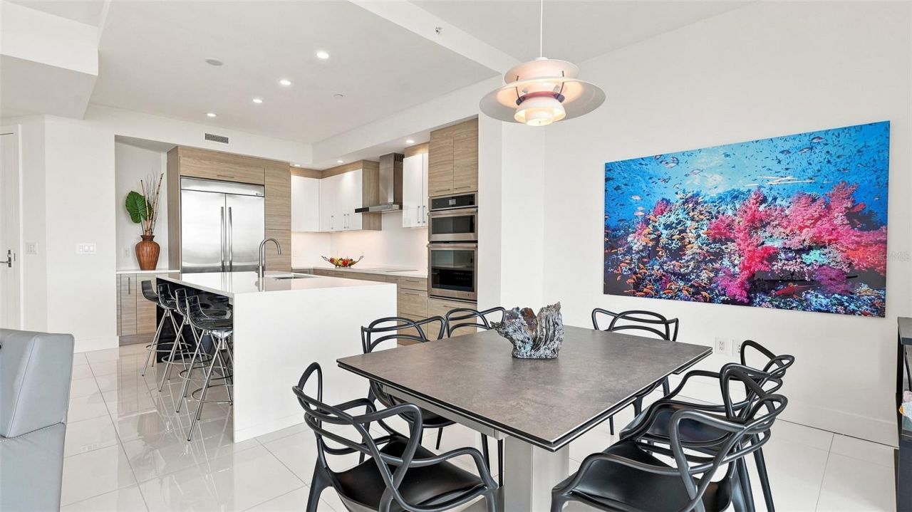 1155 N Gulfstream Avenue, Unit 308, Sarasota, FL 34236 Photo