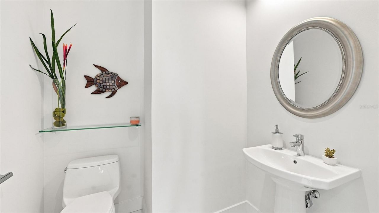 1155 N Gulfstream Avenue, Unit 308, Sarasota, FL 34236 Photo